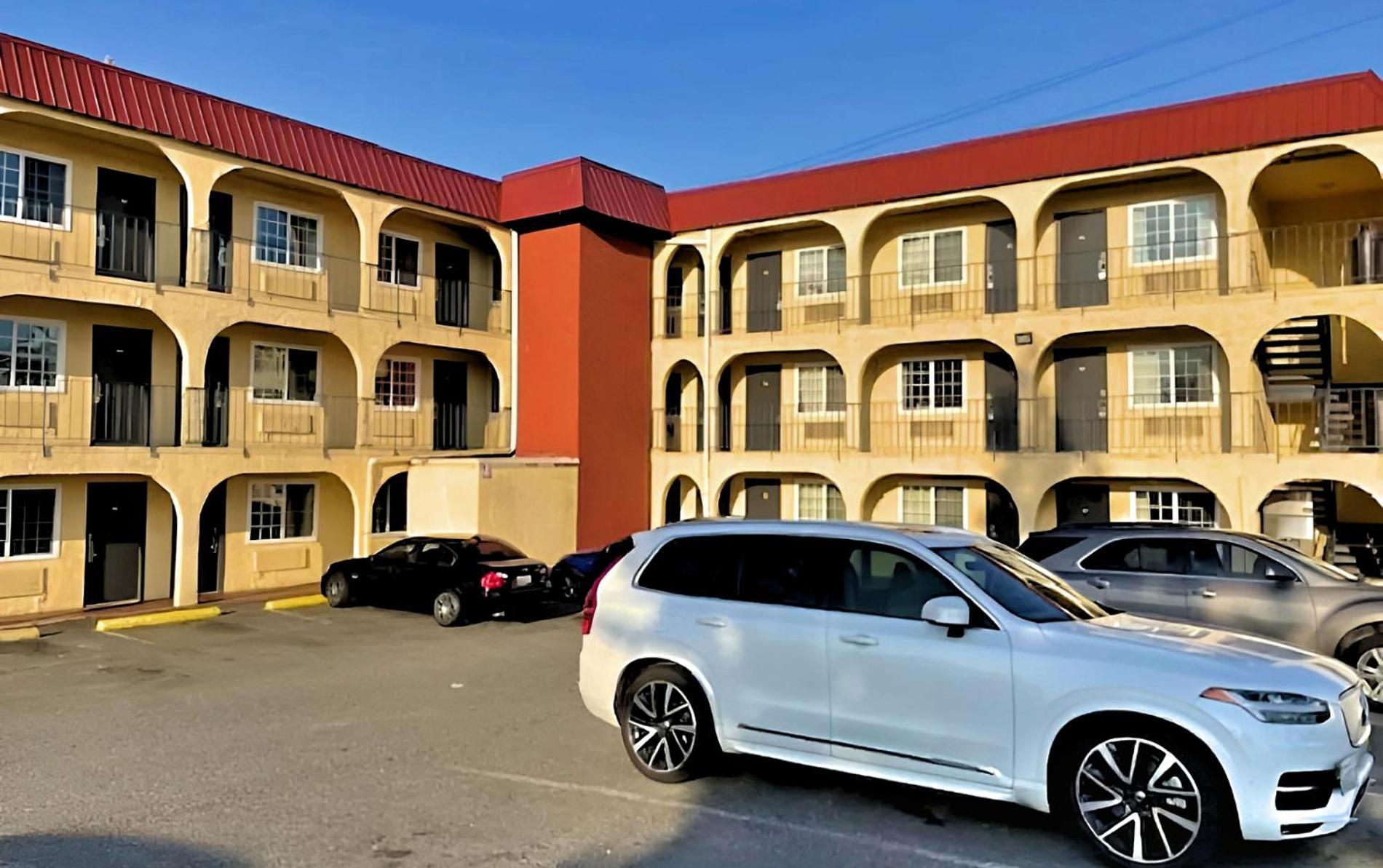 Skyway Inn - Seatac Zewnętrze zdjęcie